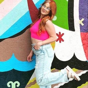 Meet your Posher, Dominique